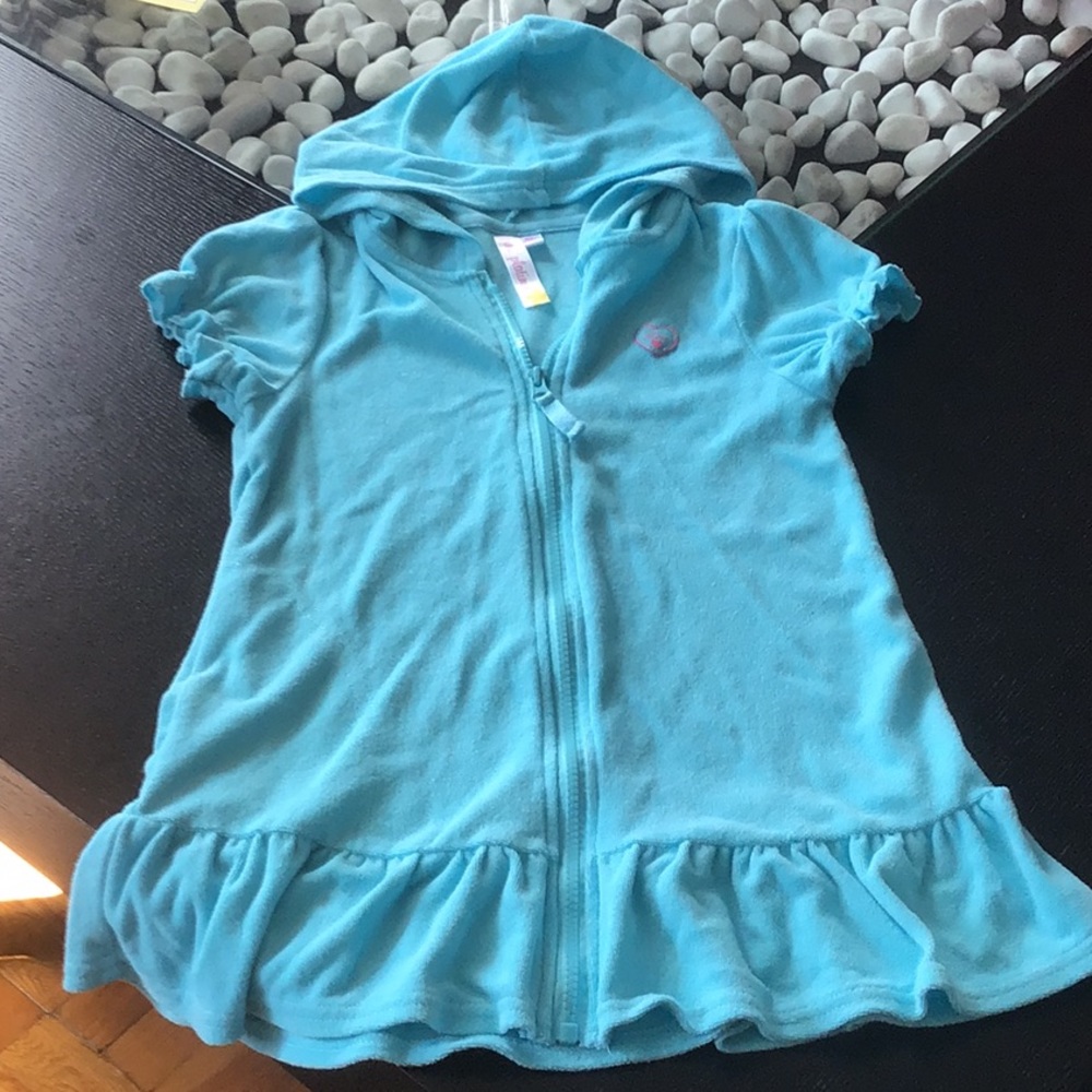 Girls beach hoodie.